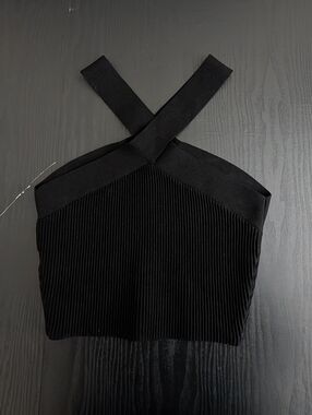 Aritzia Babaton Sculpt Knit Criss Cross Cropped Tank SZ